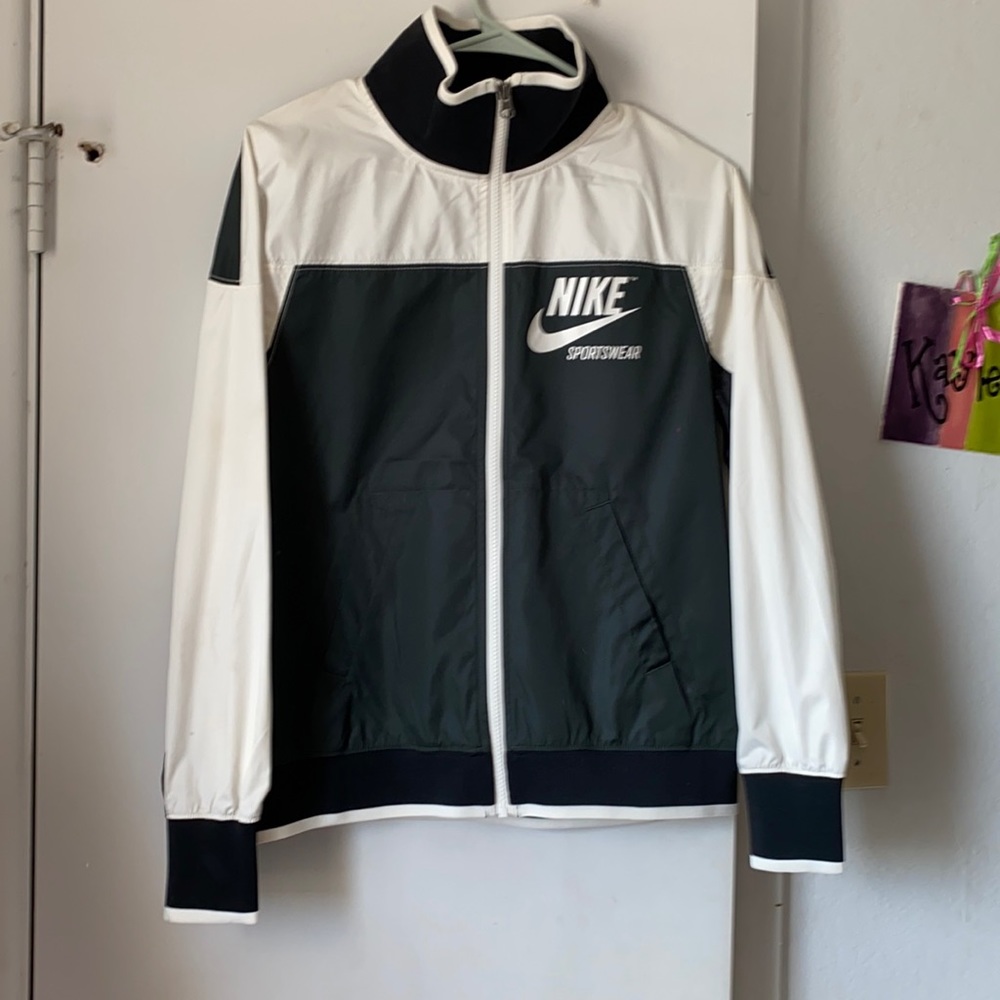 Nike wind breaker